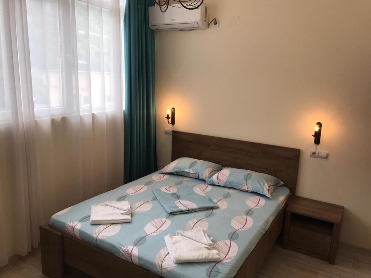 Pensiunea Paradis Băile Herculane Zewnętrze zdjęcie