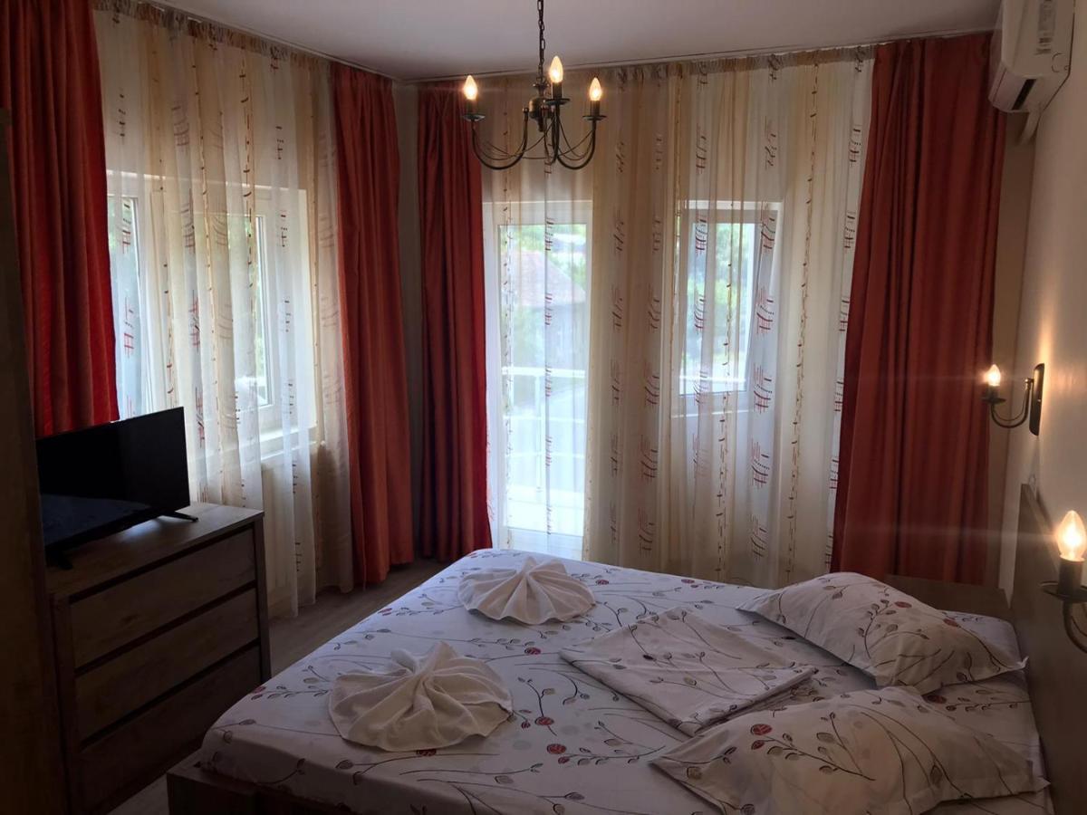 Pensiunea Paradis Băile Herculane Zewnętrze zdjęcie